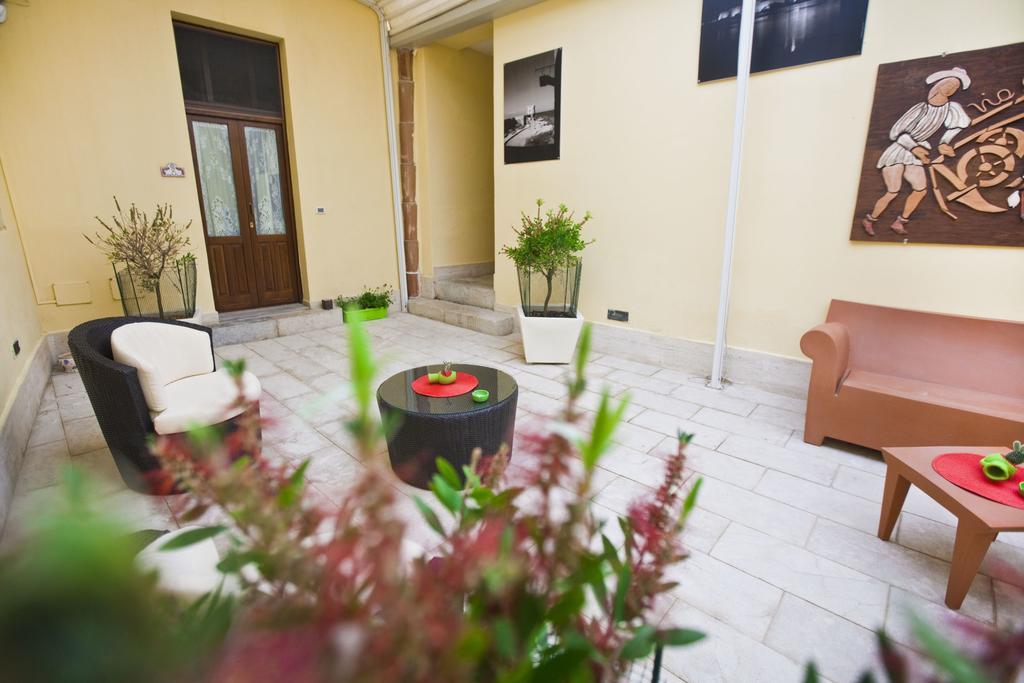 Residence Cortile Merce Trapani Exteriör bild