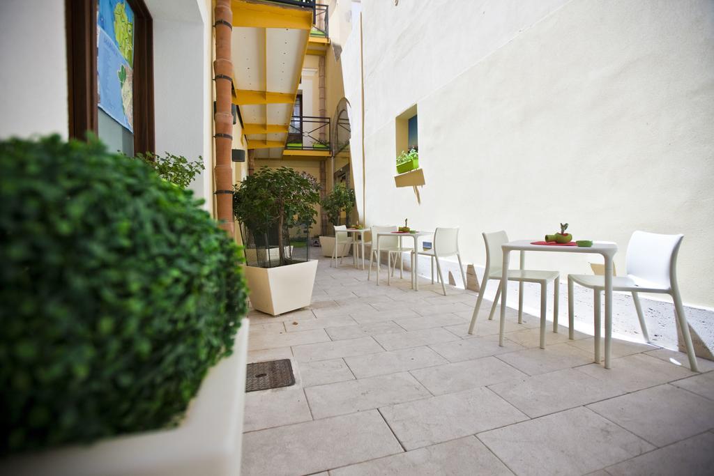 Residence Cortile Merce Trapani Exteriör bild